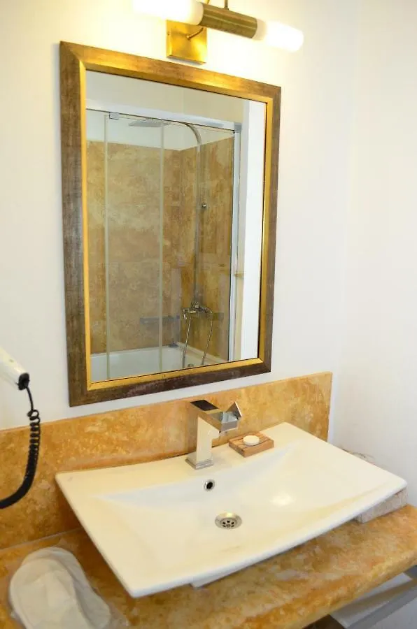 Güle  Otel Ayvalı